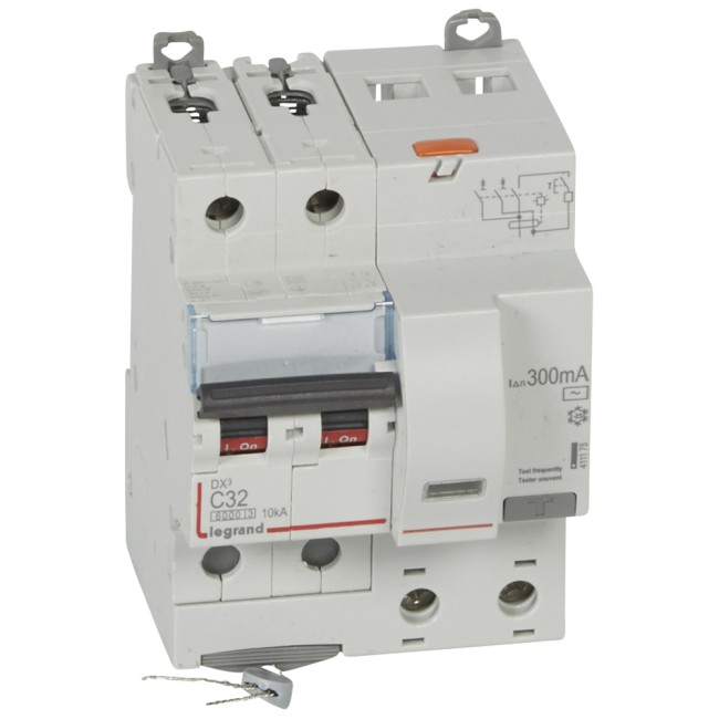 Автоматический выключатель дифференциального тока DX 6000 - 10 кА - тип характеристики С - 2П - 230 В~ - 32 А - тип AС - 300 мА - 4 модуля