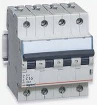 Автоматический выключатель TX 6000 - 6 кА - тип характеристики C - 4П - 400 В~ - 6 А - 4 модуля